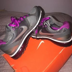Women’s Athletic shoes